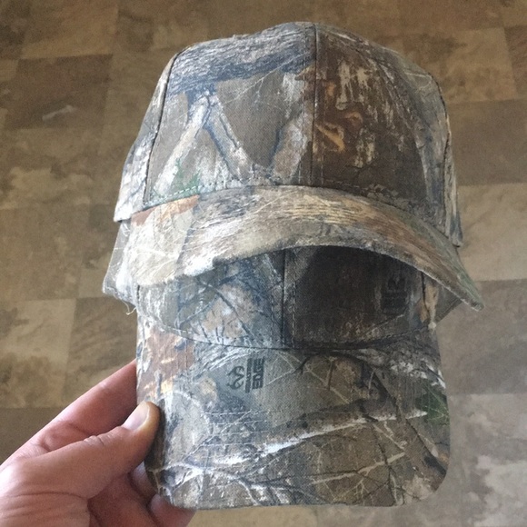 2 Realtree Edge, Men’s Adjustable Baseball Hat’s. GREEN CAMOUFLAGE. NWT. - Picture 2 of 9